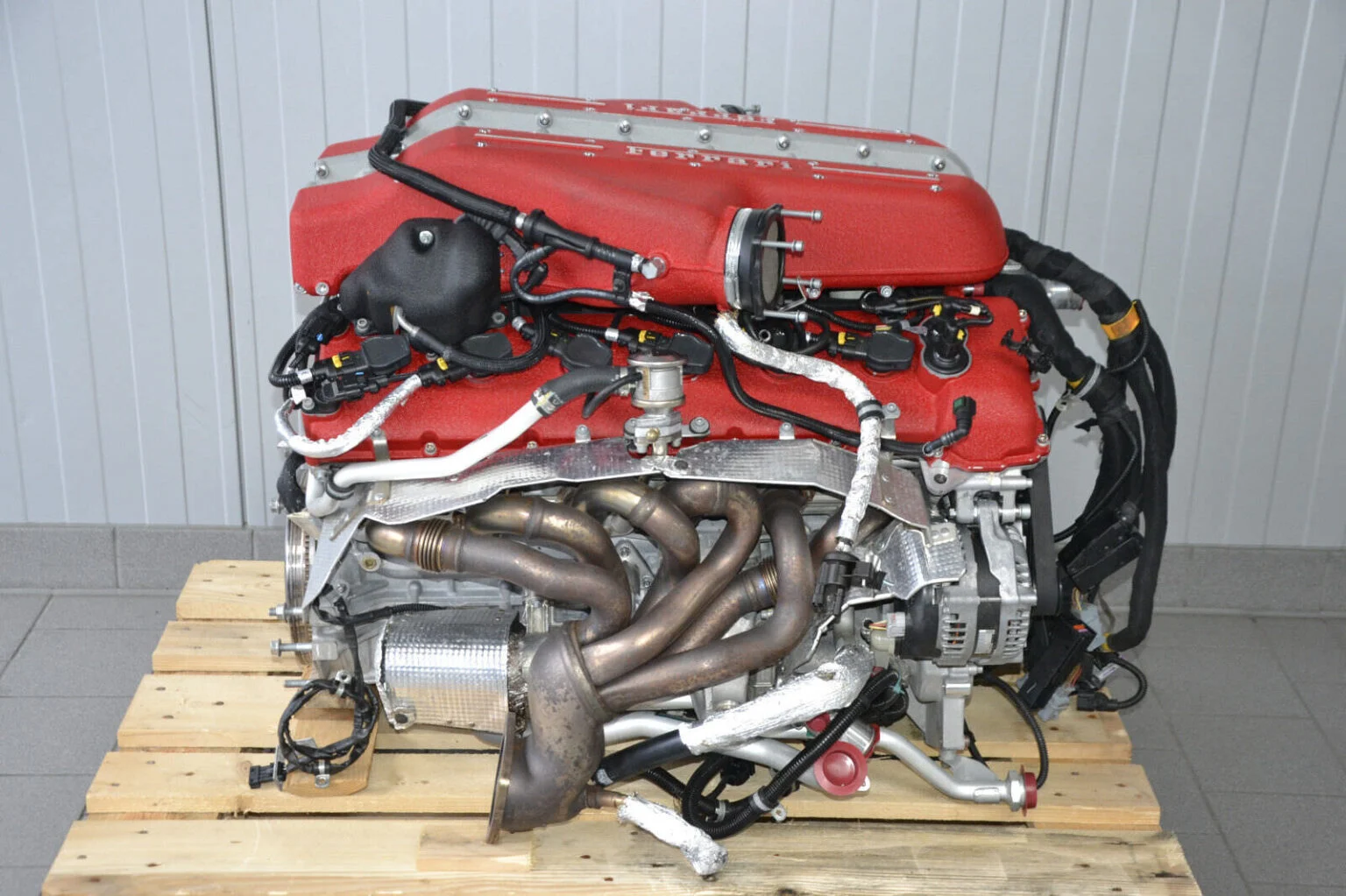 Ferrari v12 engine​